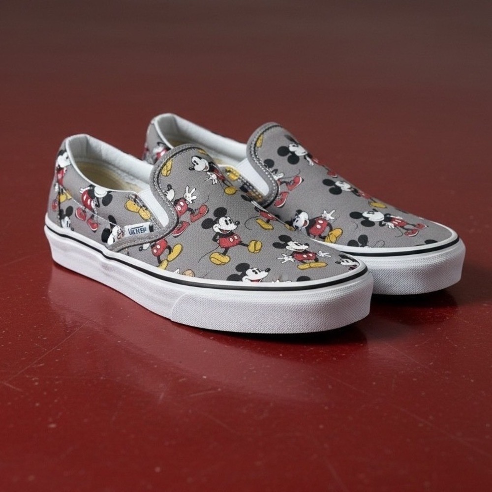 Vans x Disney Mickey Mouse Classic Slip-On Grey Sneakers Mens 7.5 Womens 9